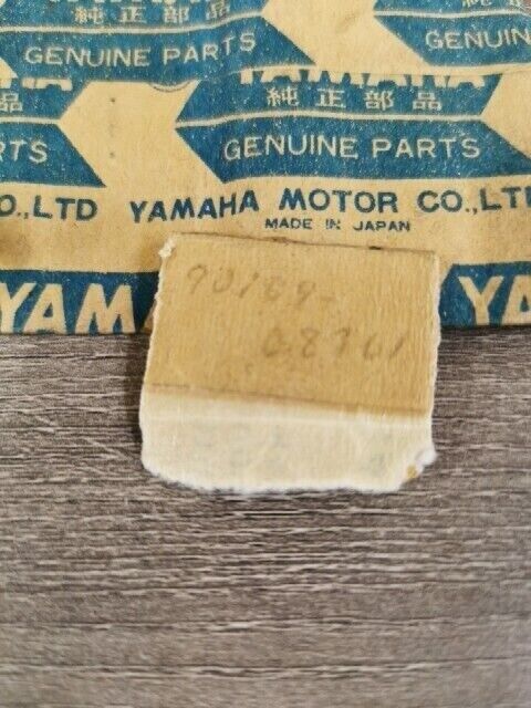 NOS YAMAHA RT100 DT100J 1981 RT100L DT100K 1983 BOLT 90109-08361-00 Y151