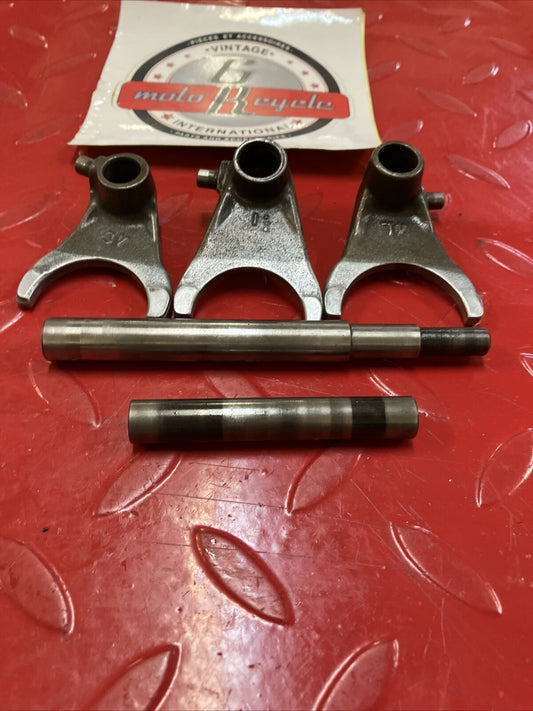 Honda CR250R 1986 Transmission fork gearshift gear shift shaft 24211-KA4-770 4