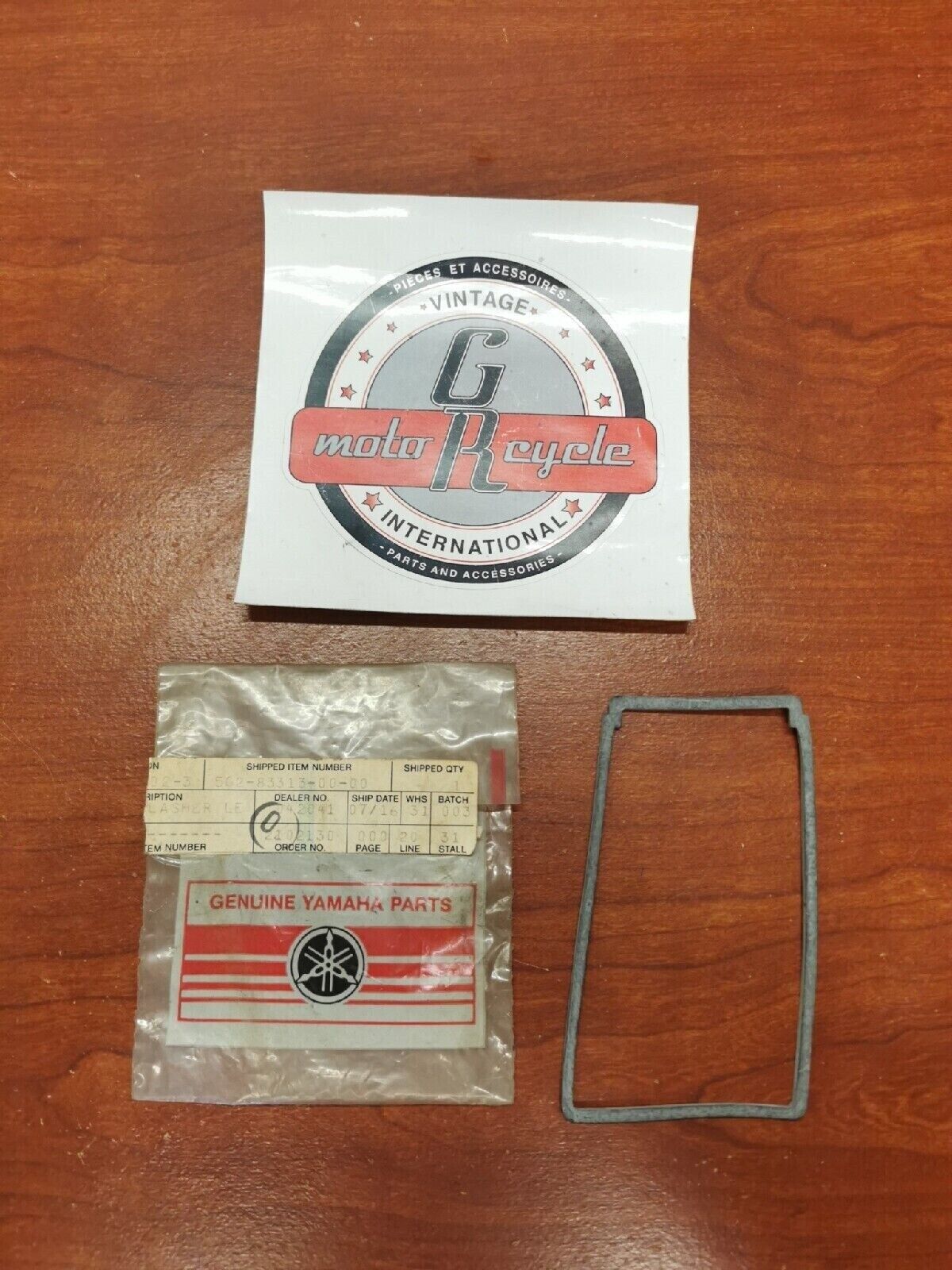 NOS Yamaha FLASHER LENS GASKET 5G2-83313-00-00 Y71