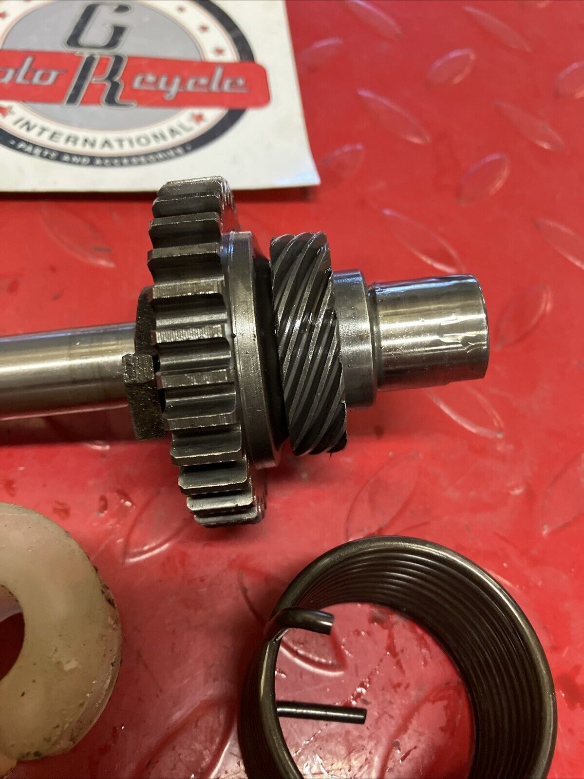 Suzuki TC125 1975 kickstarter kick starter shaft spindle gear mechanism