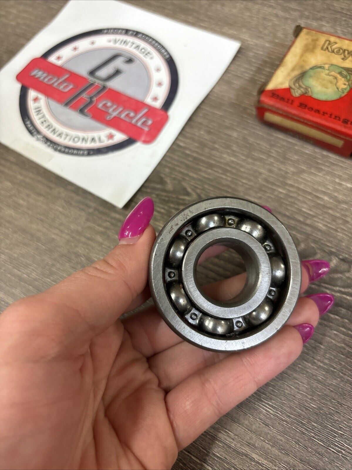 NOS KOYO BALL BEARING 51X18 6304 J62