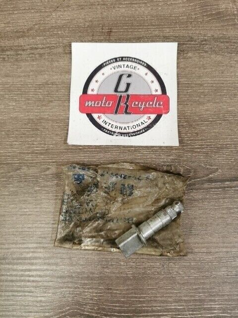 NOS BRIDGESTONE 350 GTR GTO REAR BRAKE PANEL CAM 7554-9000 B1