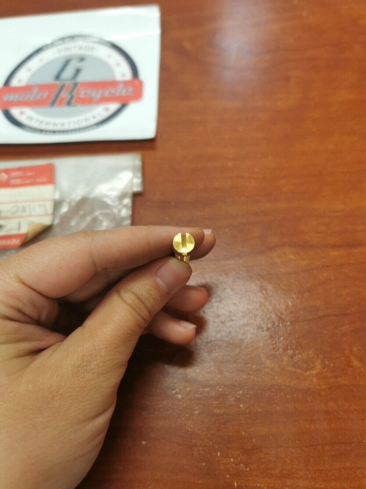 NOS Suzuki RM100 THROTTLE STOP SCREW 13267-28119 S19