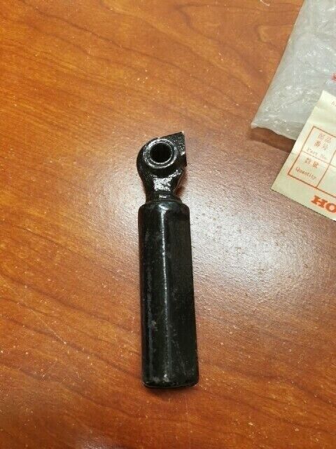 NOS Honda CB900C CB900F LEFT STEP BAR 50645-461-000 H99