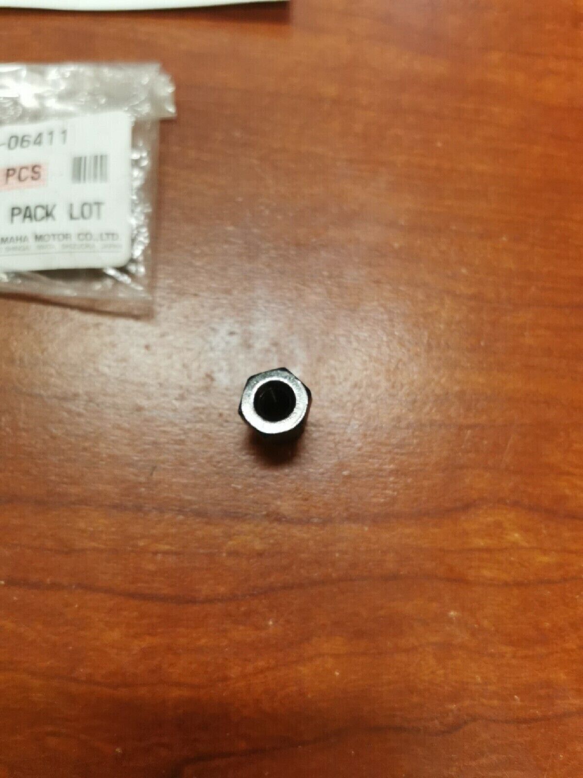 NOS Yamaha NUT 90179-06411-00 Y69