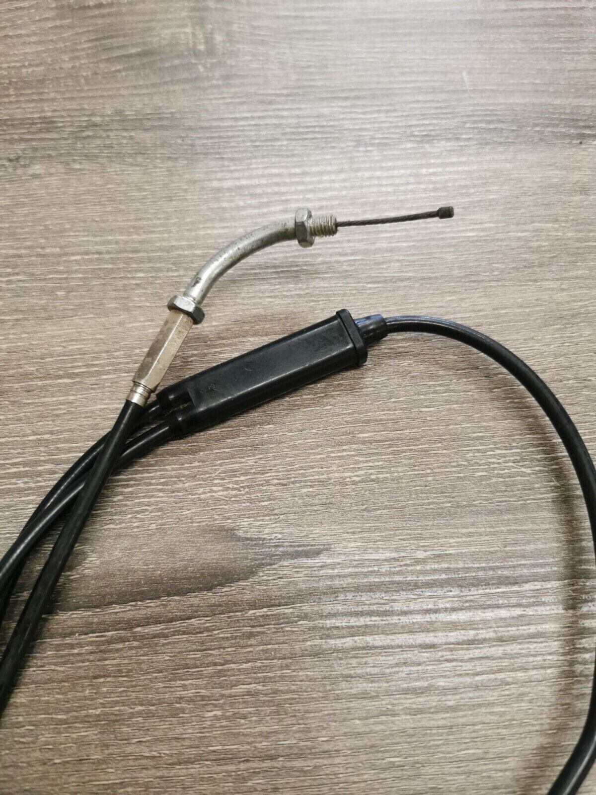 NOS SUZUKI RM125 1981 - 1983 THROTTLE CABLE ASSY 58300-03300 S24