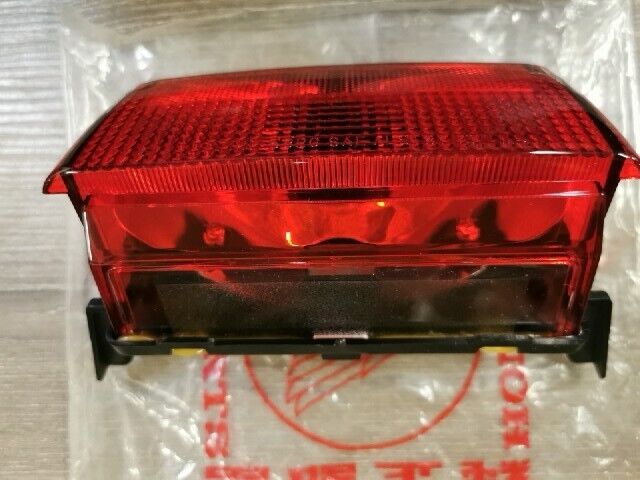 NOS HONDA CB250 1991 - 2008 CB650 1983 - 1985 SUB TAIL LIGHT 33706-ME5-671 H70