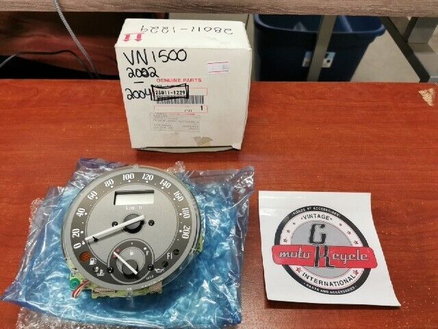 NOS Kawasaki 2002 - 2004 VN1500 SPEEDOMETER & TACHOMETER KPM 28011-1229 K37
