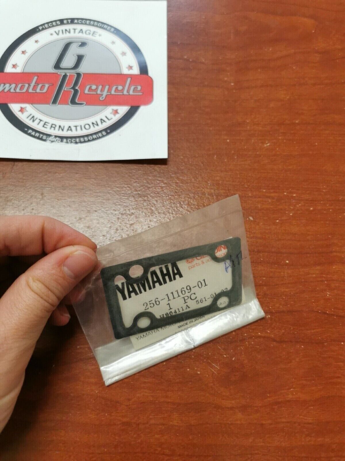 NOS Yamaha XS1 XS2 XS650 TX650 GASKET BREATHER COVER SUB. 256-11169-11-00 Y75