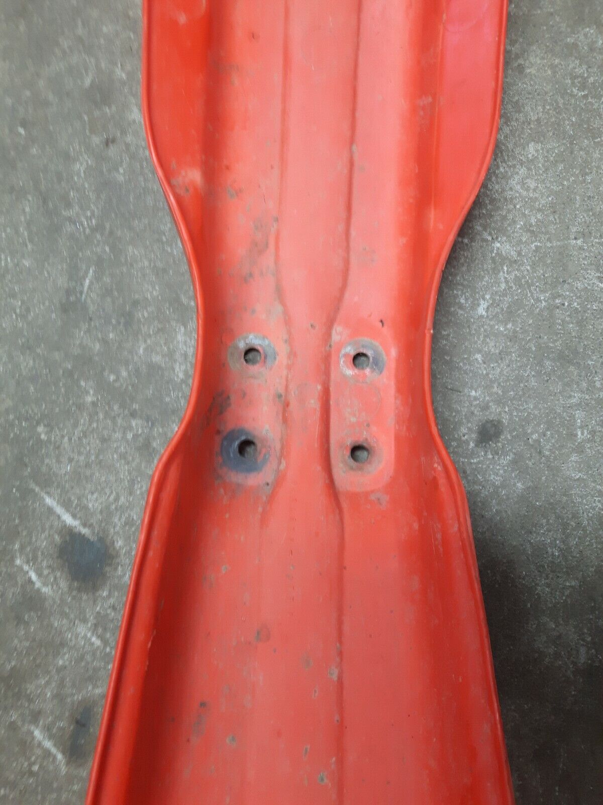Honda CR250R 1986 front fender plastic fairing 61100-KA3-730ZA CR125R CR500R