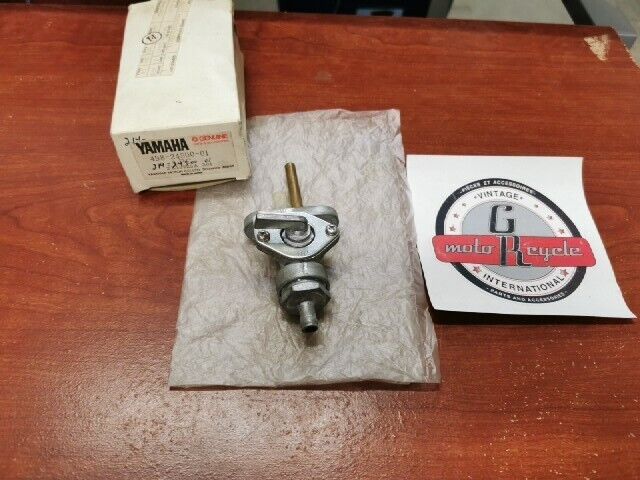 NOS Yamaha FUEL COCK 498-24500-01-00 SUB 214-24500-00-00 214-24500-01-00 Y118