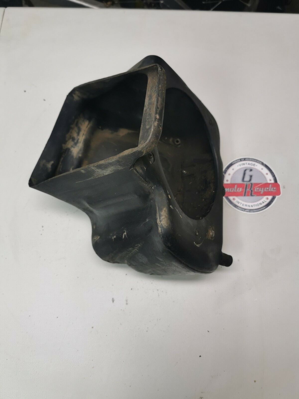 Suzuki RM125 1991 airbox air box cleaner filter case housing 1990