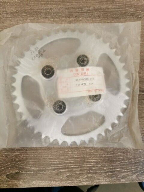 NOS Honda ATC185S 1983 Rear Drive Sprocket 41T 41200-958-671  111-426 J57