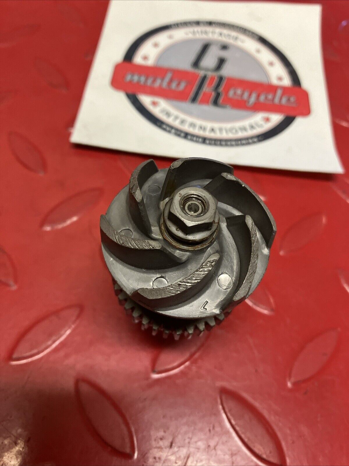 Kawasaki KX125 1987 Water pump water pump shaft gear impeller 1985 1986