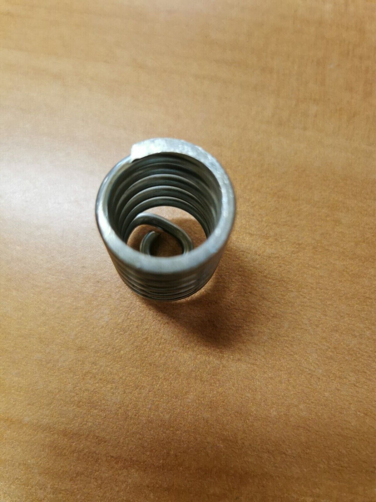 NOS HONDA CB350 CB500 CB750 SPRING SEAT LIFT 77244-300-000 H20
