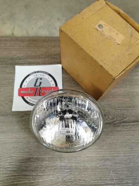 NOS YAMAHA RD200C RD125B RD125C 1975 - 1976 LENS ASSY 507-84320-60-00 Y130