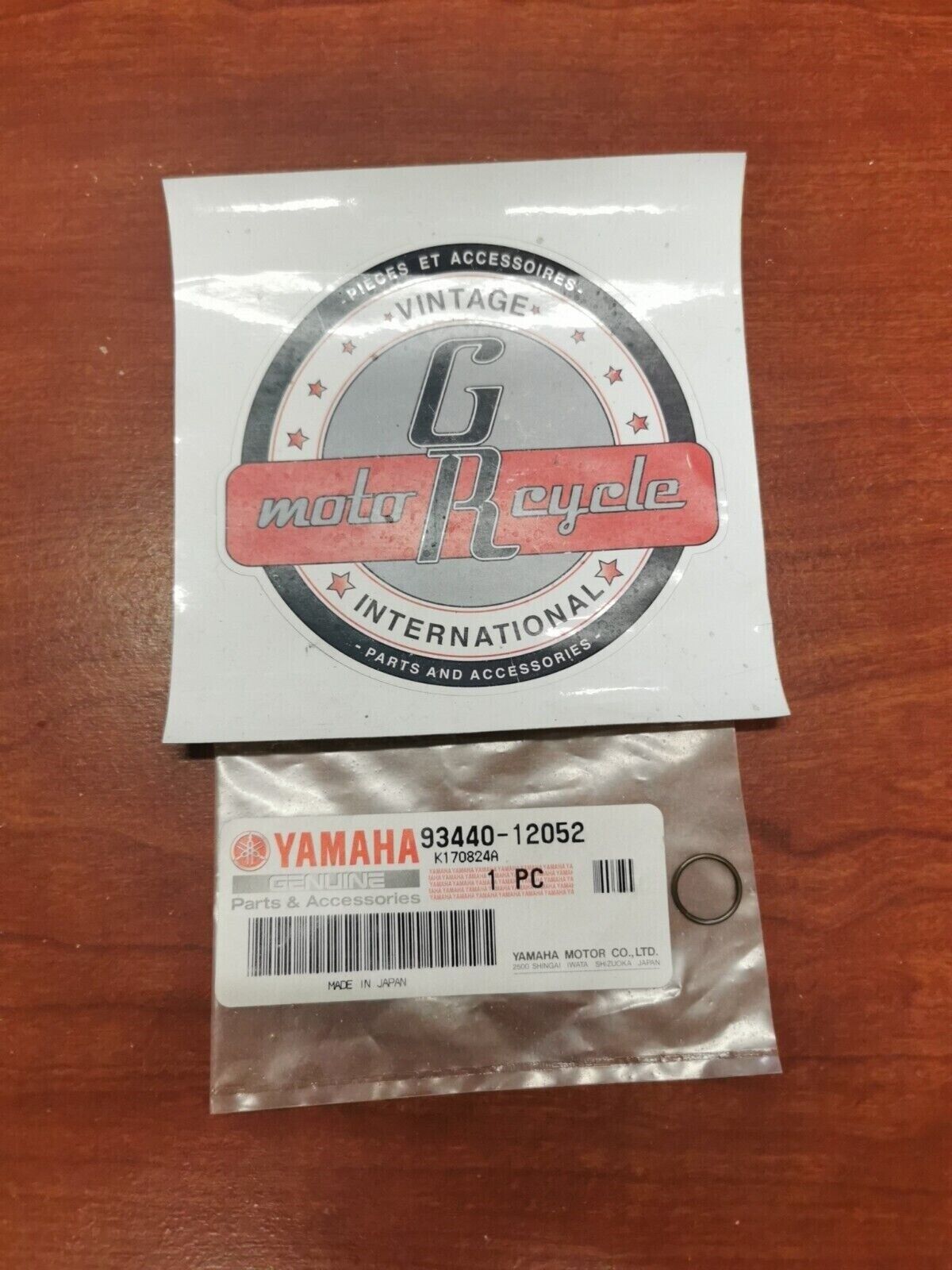 NOS Yamaha XJ700 XT600 XV1600 XVS650 XV17 XV19 YFM35 CIRCLIP 93440-12052-00 Y81