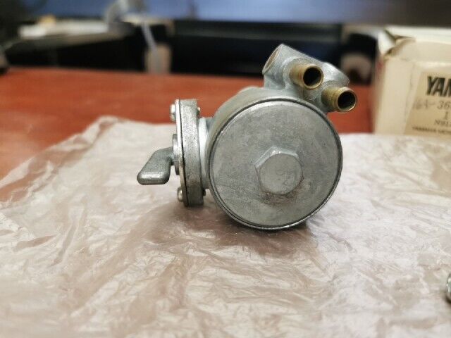NOS Yamaha FUEL COCK 360-24500-00-00 SUB 360-24500-02-00 168-24500-00-00 Y118