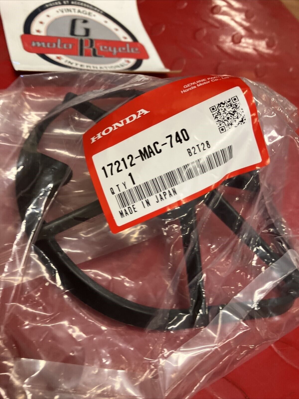 NEW Honda CR125R CR250R CR500R AIR FILTER CAGE ELEMENT BASE 17212-MAC-740 H99