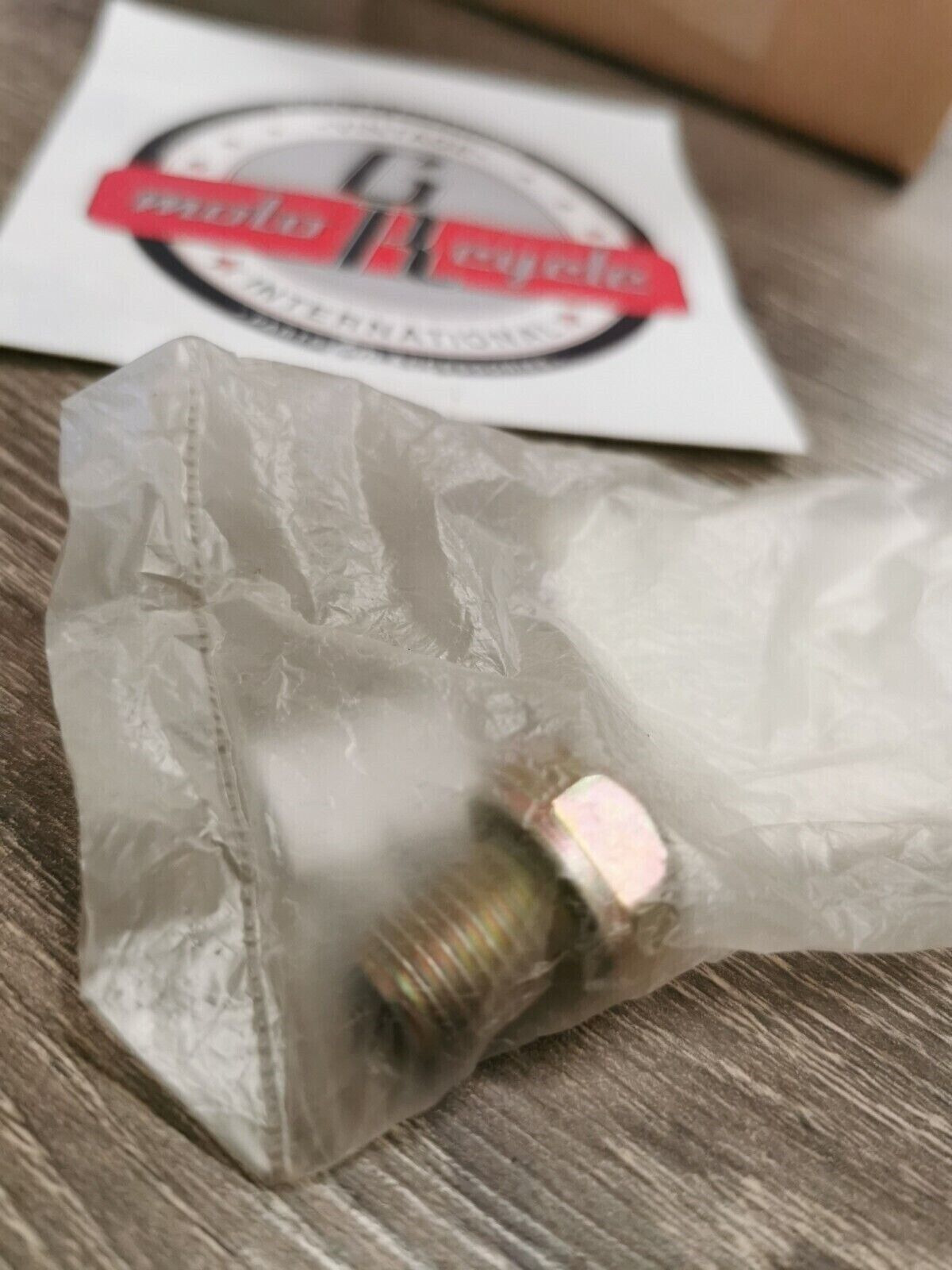 NOS HONDA BOLT 90015-KA3-711 H51