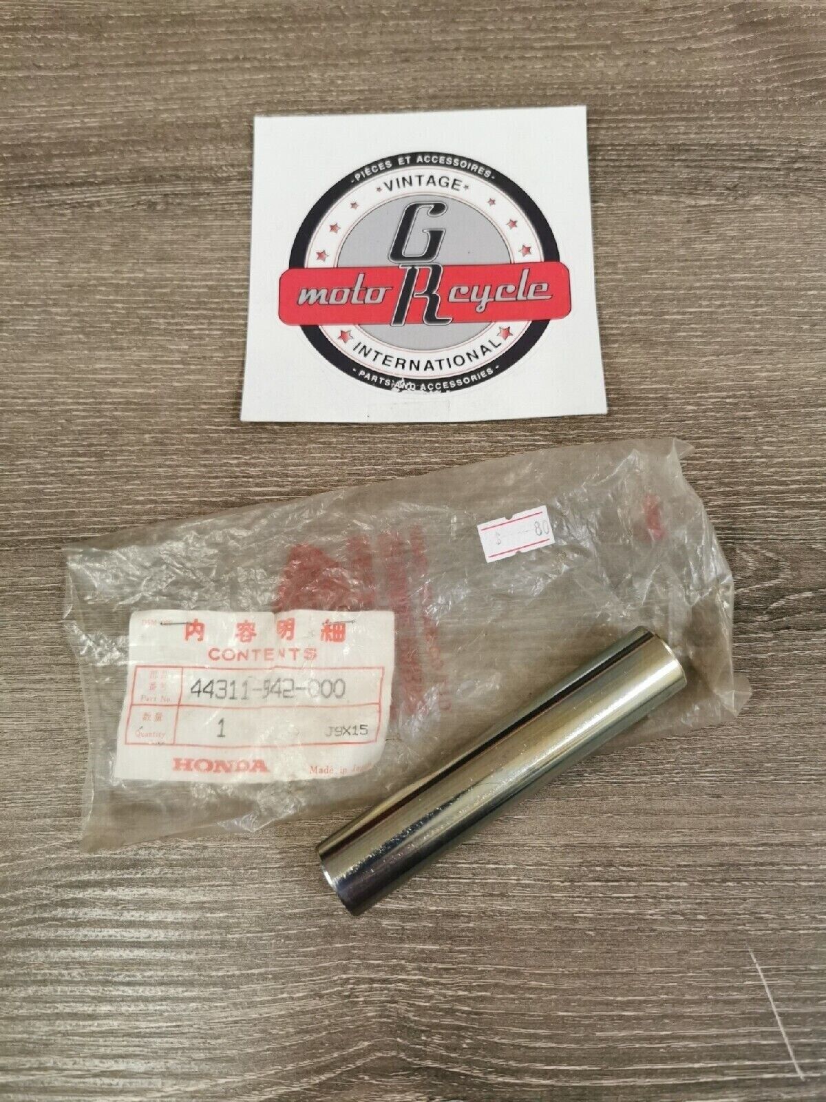 NOS HONDA ATC110 ATC90 1976 - 1981  COLLAR  FR  SIDE 44311-942-000 H44