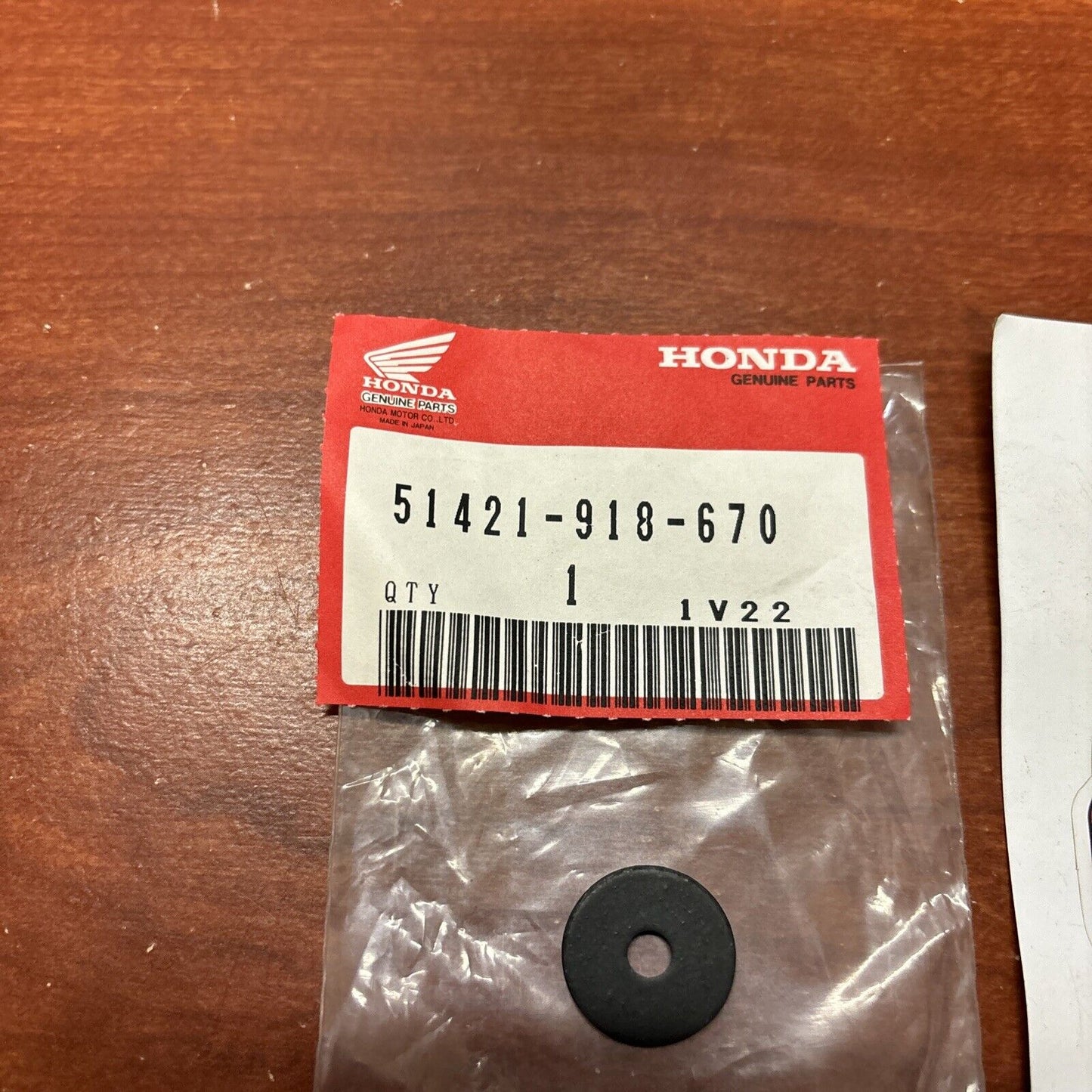 NOS Honda ATC110 ATC200 ATC250 TRX200SX TRX250 REFLECTOR SEAT 51421-918-670 H146