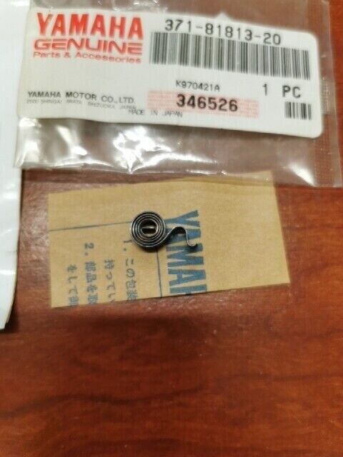 NOS Yamaha FJ1100 FJ1200 XS1100 XS850 XS750 BRUSH SPRING 371-81813-20-00 Y105