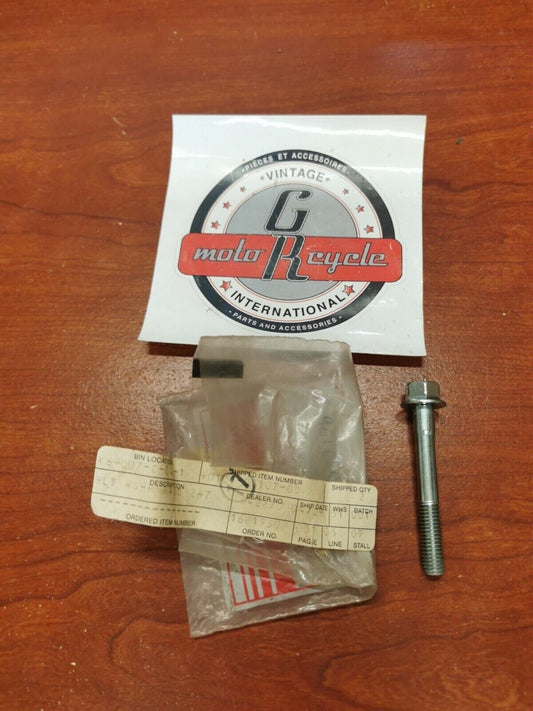 NOS Yamaha XS1100 XJ750 YZ490 XJ650 WASHER BASED BOLT 90105-08107-00 Y72
