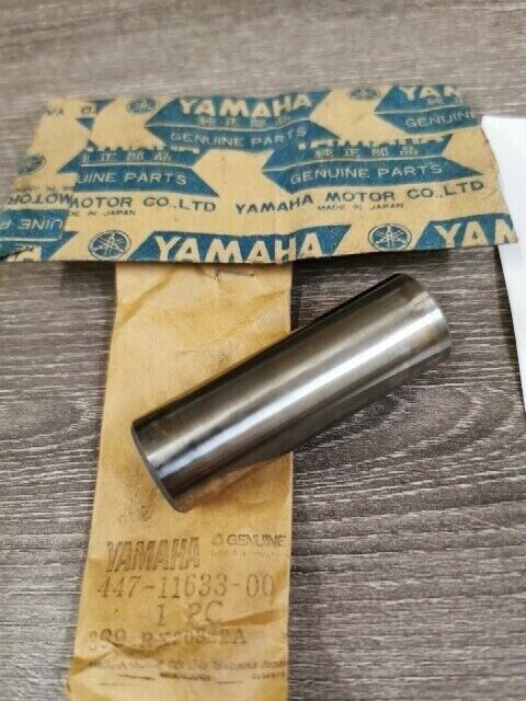 NOS YAMAHA TT250J XT250K SR250G XS650G XT250H PISTON PIN 447-11633-00-00 Y168