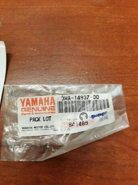NOS Yamaha MM600 SX600 VX500 VX600 VX700 VX750 VX800 CLIP 3MA-14937-00-00 Y105