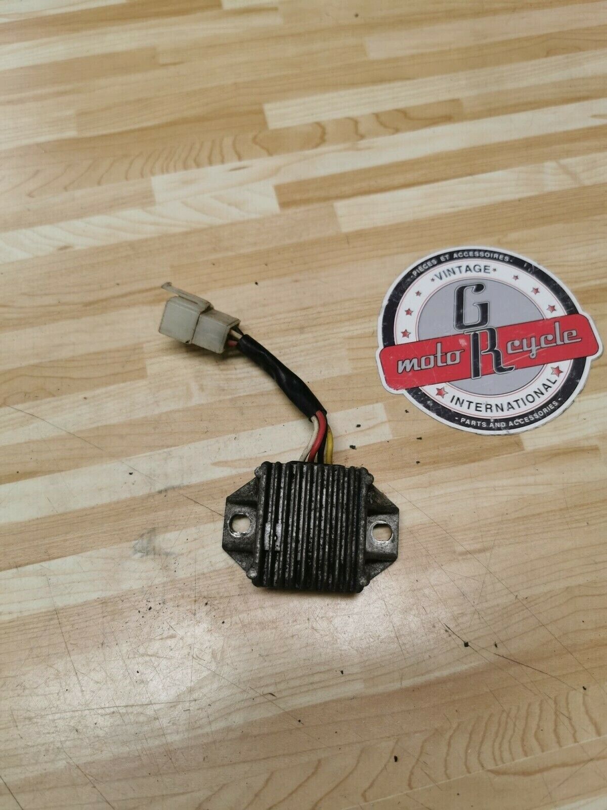 Yamaha DT200 1986 electrical voltage regulator rectifier