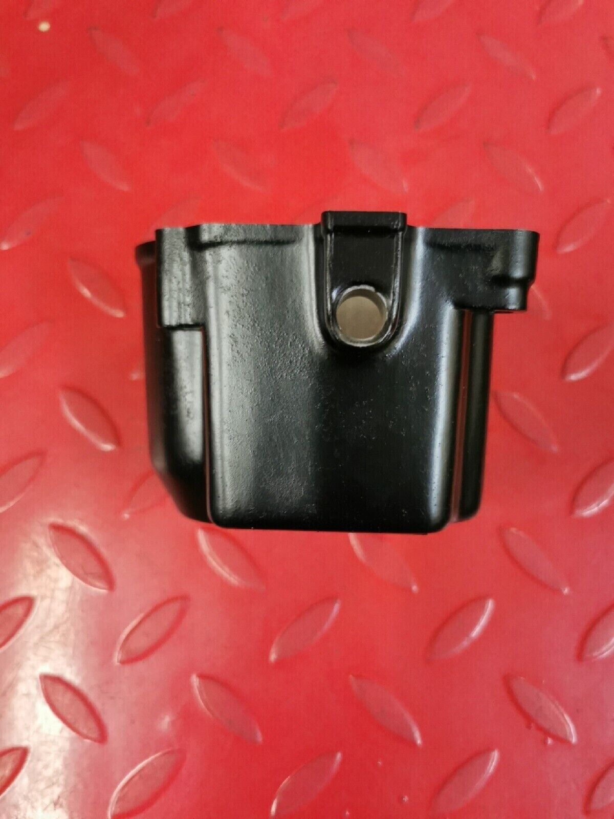 NOS HONDA ATC125 1984 1985  COVER SUB TRANSMISSION  11370-968-000 H41