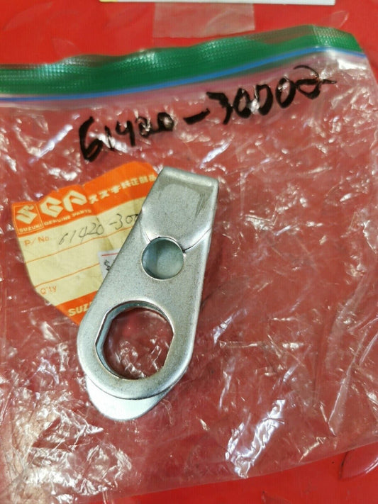 NOS SUZUKI TS250 TM400 1971 - 1980  ADJUSTER  CHAIN  L   61420-30002  S12
