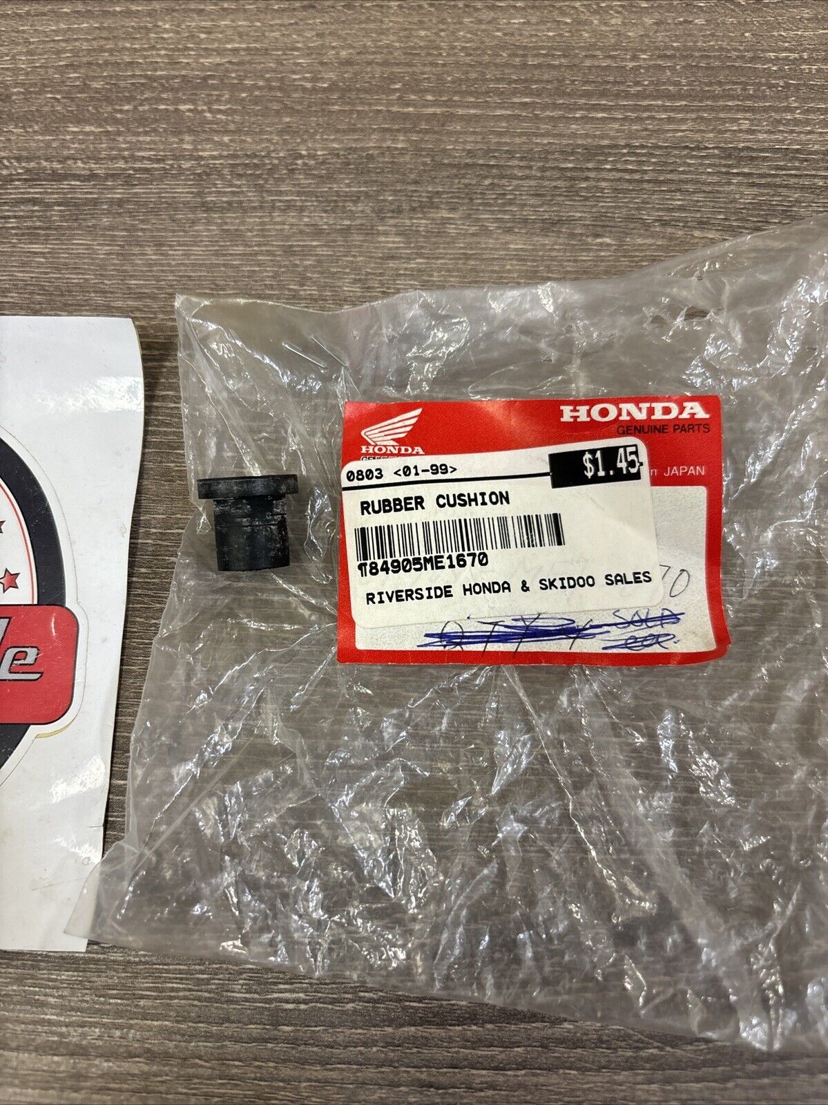 NOS Honda 1982 1983 CB750SC CUSHION RUBBER 84905-ME1-670 H159