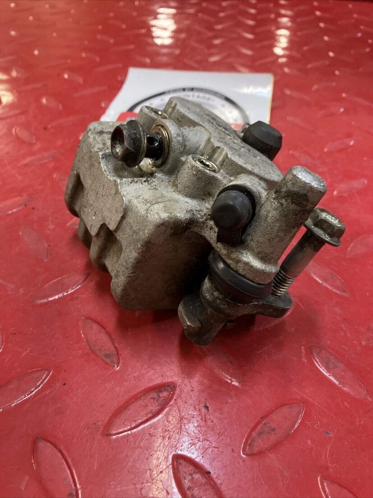 Suzuki RM125 1993 Front brake caliper