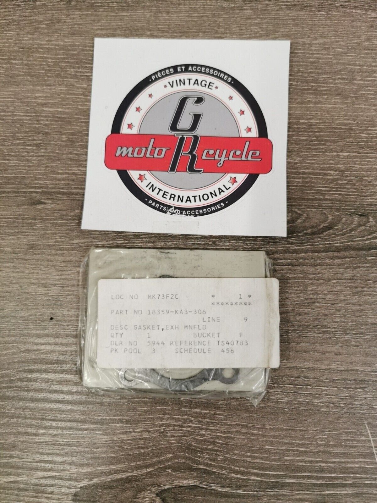 NOS HONDA CR125 1984 1985 Exhaust Manifold Gasket 18359-KA3-306  H49