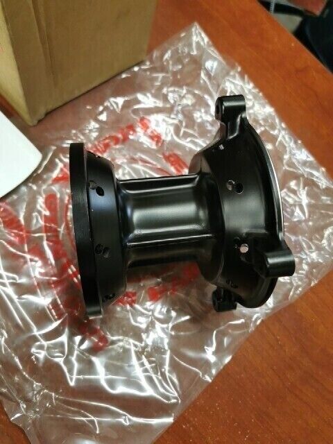 NOS Honda 1989 CR125R CR250R FRONT WHEEL HUB 44601-KZ4-000 H80