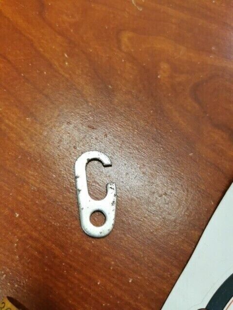 NOS Yamaha TX650 XS2 WIRE GUIDE HOLDER 306-26393-00-00 Y109