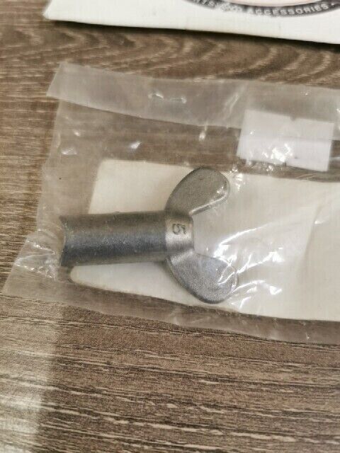 NEW NOS YAMAHA IT200 1984 - 1986 IT250 IT490 NUT AJUSTING 20E-26343-00-00 Y112