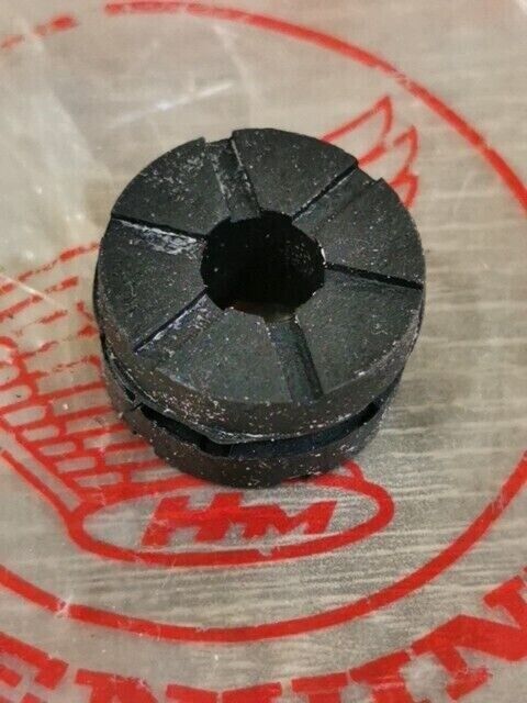 NOS HONDA CB1300F CBF1000 ST1300 CT125 XL125 RUBBER RR FENDER 80106-382-770 H92