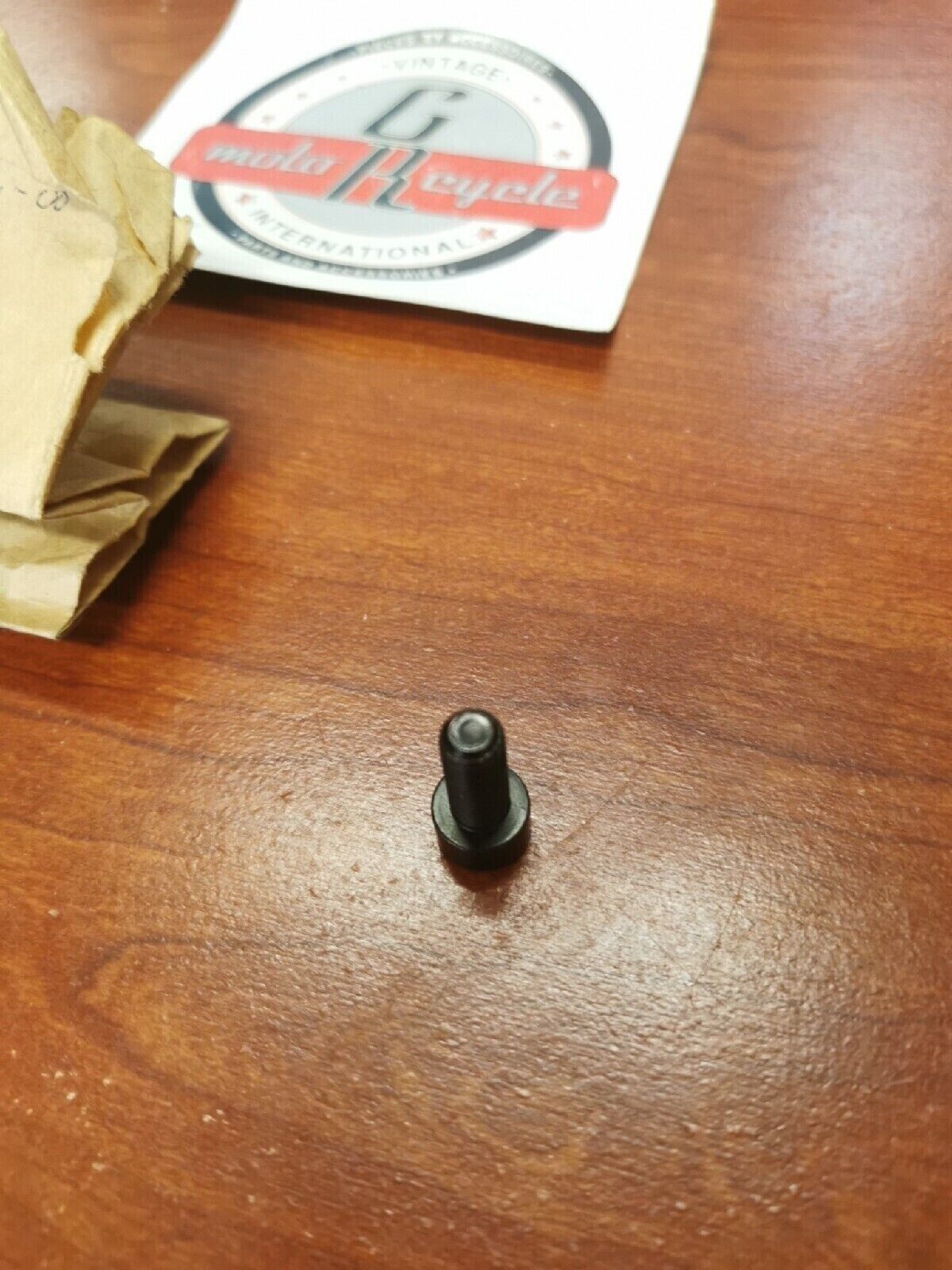 NOS Yamaha CALIPER BOLT 3 306-25826-01-00 Y71