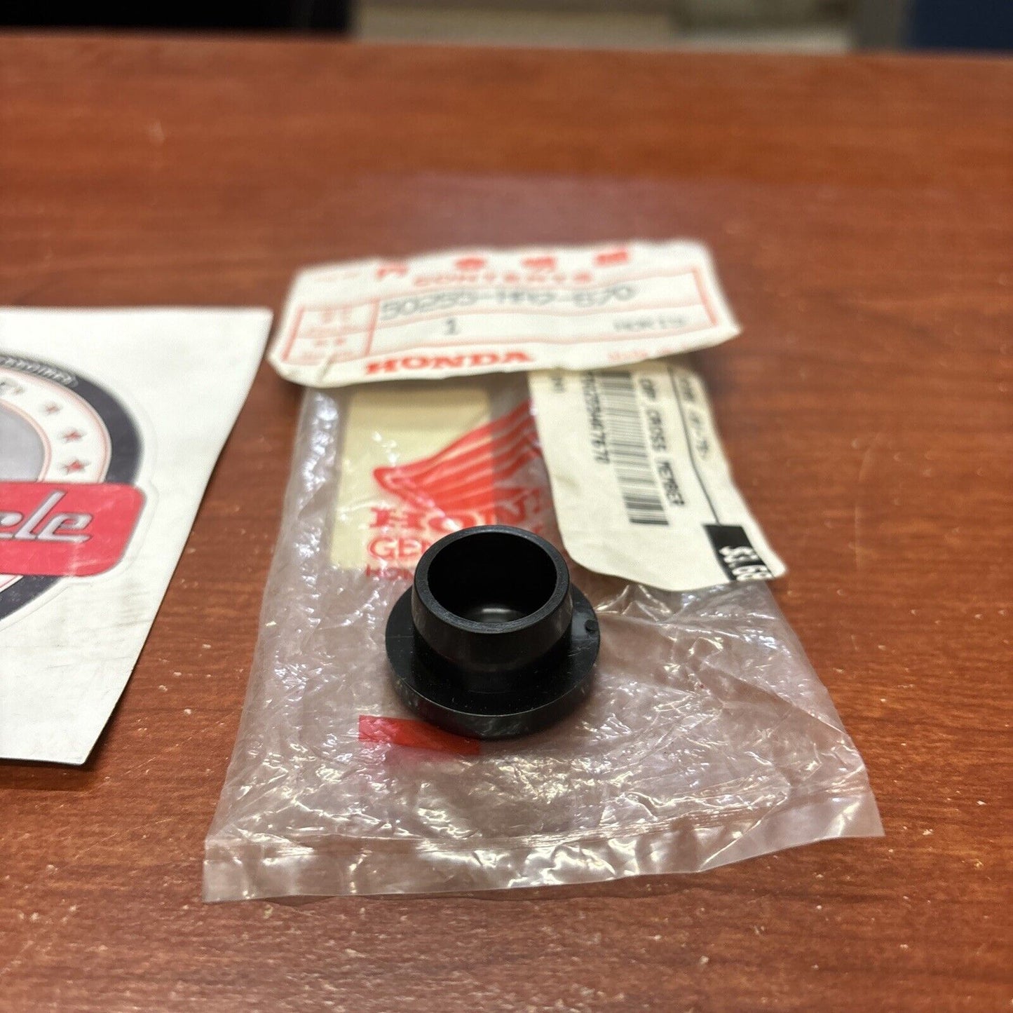 NOS Honda 1986 - 1993 TRX350 1987 - 1989 TRX350D CAP 50255-HA7-670 H150