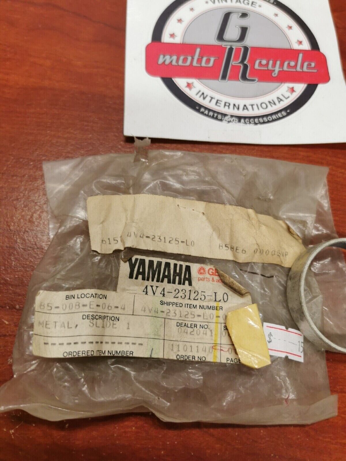 NOS Yamaha SLIDE METAL 1 4V4-23125-L0-00 SUB. 5EB-23125-00-00 Y70