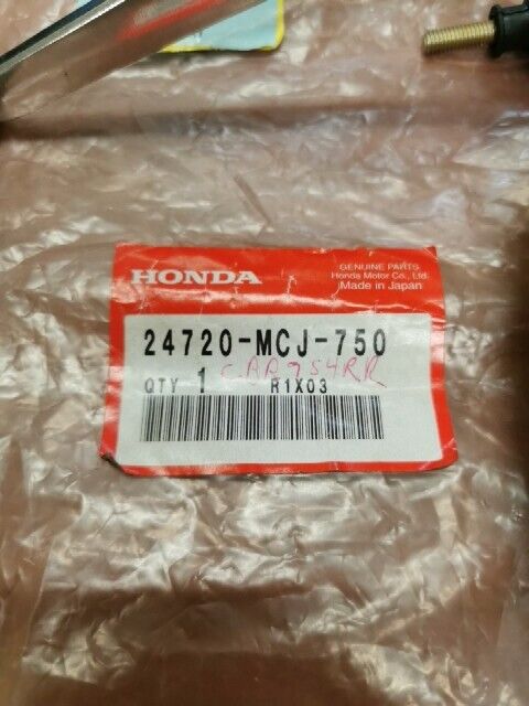 NOS Honda 2002 2003 CBR900RR GEARSHIFT PEDAL 24720-MCJ-750 H108
