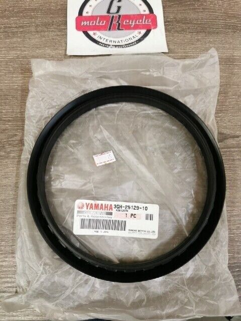 NOS YAMAHA BIG BEAR YFM350FWBJ YFM350UH PLATE DUST SEAL 3GH-25129-10-00 Y113