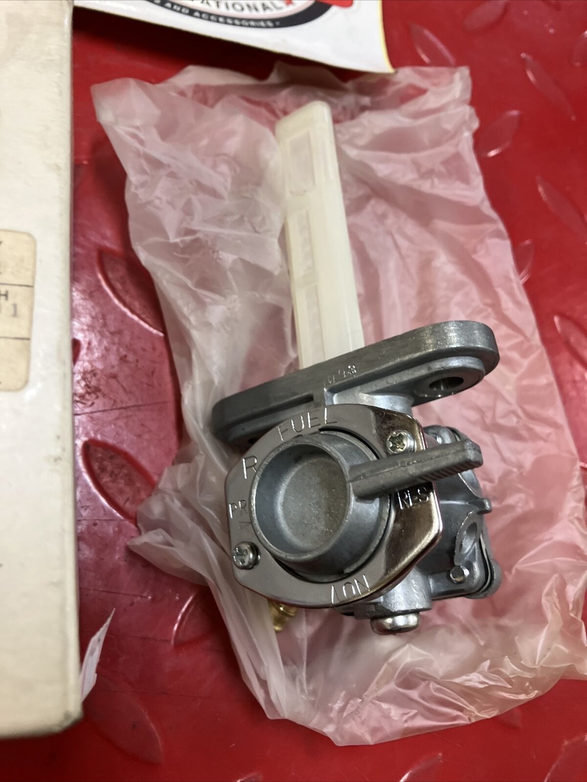 NOS Yamaha XS650 FUEL COCK ASSY PETCOCK 2M0-24510-04-00 Y35