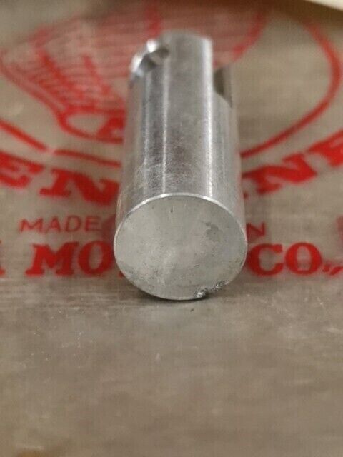 NOS HONDA CB92 C92 CS92 C95 CA92 CA95 PLUNGER PUMP 15231-200-000 H92