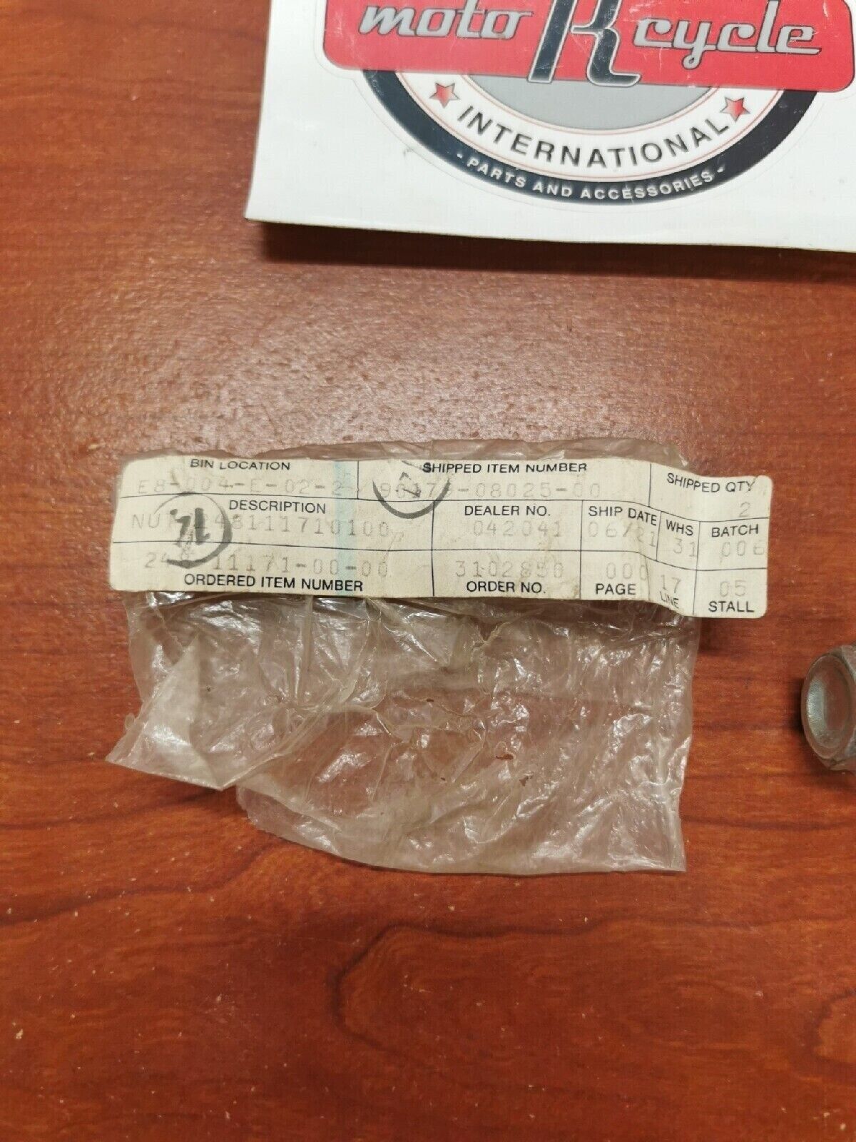 NOS Yamaha NUT 90179-08025-00 SUB. 90179-08303-00 Y71