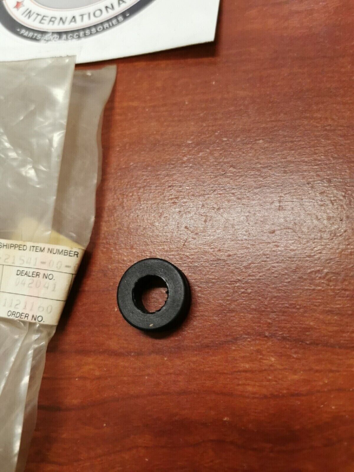 NOS Yamaha FENDER DAMPER 322-21541-00-00 Y71