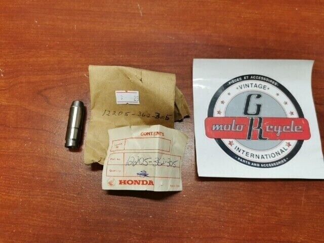 NOS Honda CB360 CL360 INLET VALVE GUIDE 12205-362-305 SUB. 12205-362-405 H93